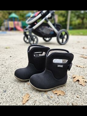 Bogs Black Kids Waterproof Winter Boots